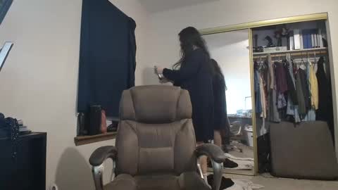 Snapshot of siennalilbunnykate chatting on December 9, 2024, 8:55 am Nicole Zelaya Ferrati Niky Ferrati online show from December 9, 2024, 8:55 am