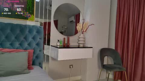 Sienna online show from July 28, 2026, 11:39 am