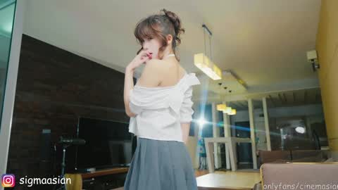 OF   instagram sigmaasian twitter sigmasian online show from February 3, 2025, 4:14 am