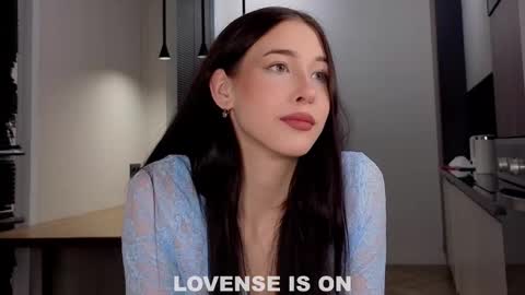 Eva  online show from February 10, 2026, 11:03 am