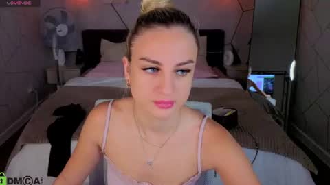 Silen online show from July 22, 2026, 5:16 pm