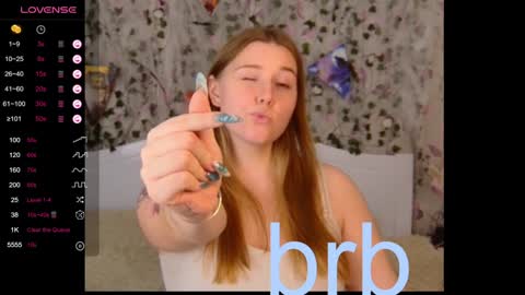 Snapshot of silent_princesses chatting on December 13, 2024, 10:08 am Chloe online show from December 13, 2024, 10:08 am