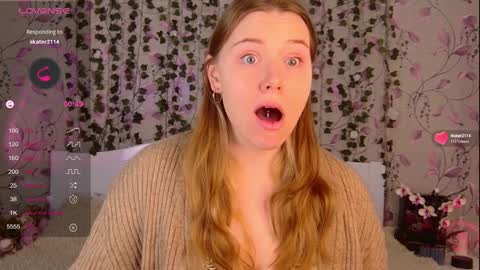 Snapshot of silent_princesses chatting on January 5, 2025, 8:32 am Chloe online show from January 5, 2025, 8:32 am