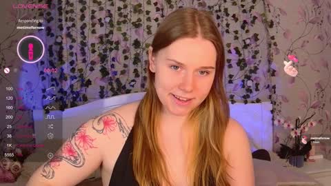 Snapshot of silent_princesses chatting on January 29, 2025, 4:19 pm Chloe online show from January 29, 2025, 4:19 pm