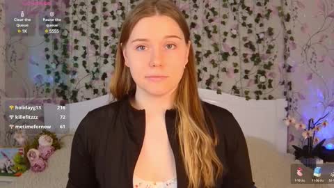 Snapshot of silent_princesses chatting on February 28, 2025, 7:26 am Chloe online show from February 28, 2025, 7:26 am