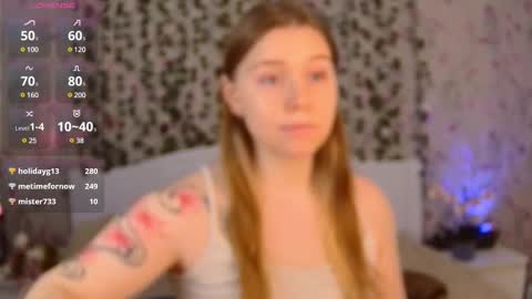 Snapshot of silent_princesses chatting on March 7, 2025, 7:41 am Chloe online show from March 7, 2025, 7:41 am