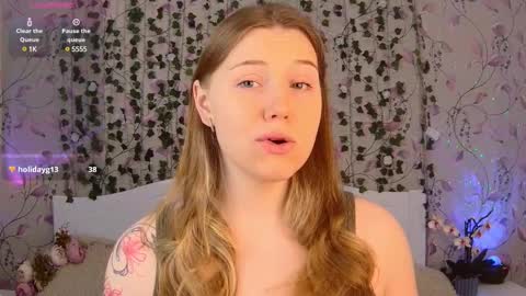 Snapshot of silent_princesses chatting on March 11, 2025, 4:32 am Chloe online show from March 11, 2025, 4:32 am