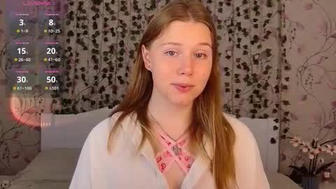 Snapshot of silent_princesses chatting on September 15, 2025, 5:07 am Chloe online show from September 15, 2025, 5:07 am