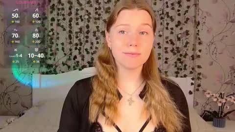 Snapshot of silent_princesses chatting on September 17, 2025, 5:31 am Chloe online show from September 17, 2025, 5:31 am