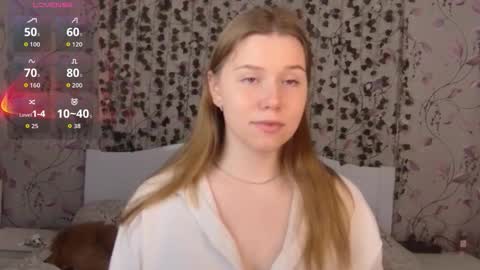 Snapshot of silent_princesses chatting on October 20, 2025, 5:08 am Chloe online show from October 20, 2025, 5:08 am