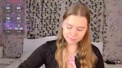 Snapshot of silent_princesses chatting on October 21, 2025, 5:19 am Chloe online show from October 21, 2025, 5:19 am