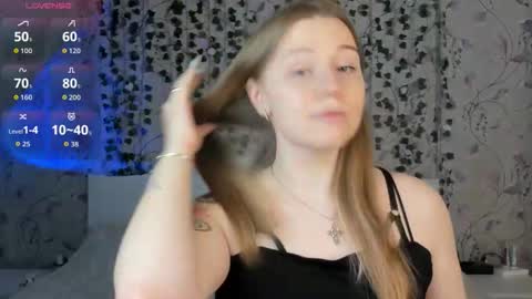 Snapshot of silent_princesses chatting on November 10, 2025, 4:55 am Chloe online show from November 10, 2025, 4:55 am