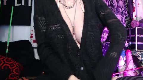 Allmylinkssilentmary666 online show from April 7, 2026, 8:37 am