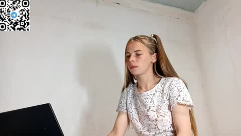 JULIANA online show from June 4, 2026, 8:26 pm