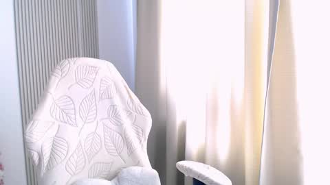 Snapshot of silk_ann chatting on May 7, 2026, 10:09 am silk_ann online show from May 7, 2026, 10:09 am