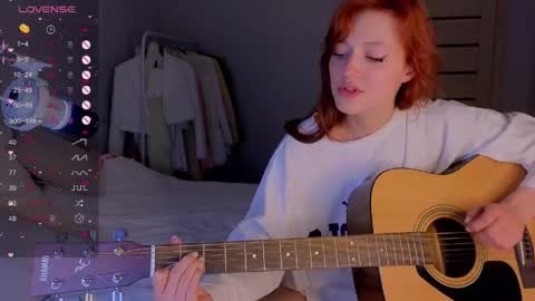 silly___woman online show from May 30, 2026, 6:49 pm