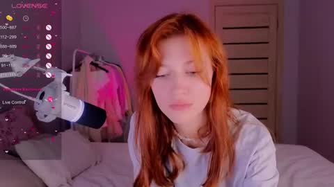 silly___woman online show from June 11, 2026, 7:56 pm