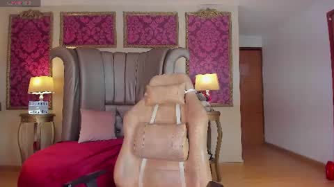  SilvanaBombshel  online show from June 12, 2026, 12:26 pm