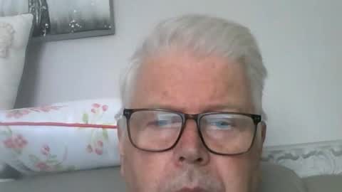 silverfoxpauly online show from September 9, 2025, 9:31 am