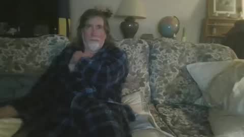 silverfunfox online show from March 19, 2026, 4:16 am