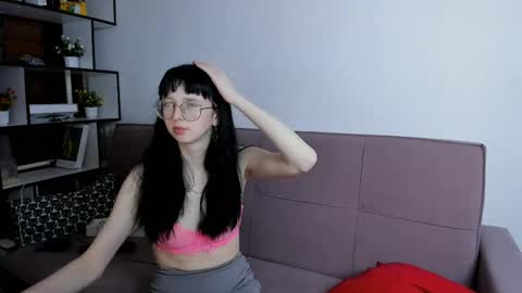 Alice online show from March 31, 2026, 9:15 pm