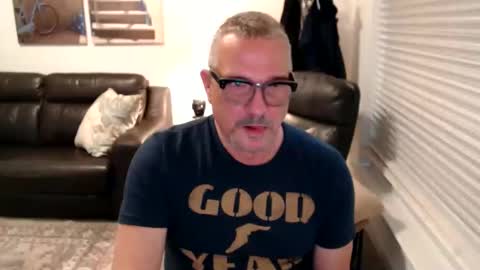 silveroli187 online show from October 31, 2025, 2:18 pm