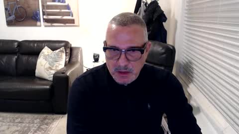 silveroli187 online show from December 15, 2025, 4:11 pm