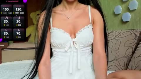 miss Anna online show from June 8, 2026, 3:12 pm