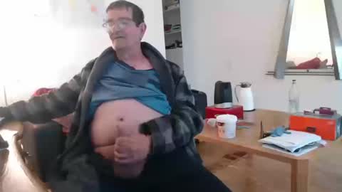 silvioausluzernCH2 online show from March 11, 2026, 7:03 am