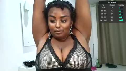 Snapshot of siminfox chatting on June 17, 2026, 1:52 am Simin Fox online show from June 17, 2026, 1:52 am