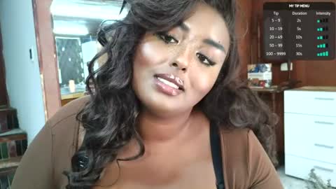 Snapshot of siminfox chatting on July 6, 2026, 4:31 pm Simin Fox online show from July 6, 2026, 4:31 pm