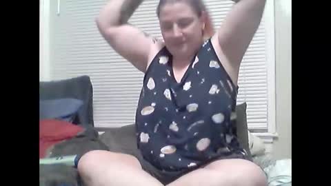 Snapshot of simm_w chatting on February 2, 2026, 11:58 pm Simm W online show from February 2, 2026, 11:58 pm