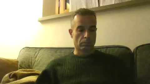 Snapshot of simmeturbate chatting on November 9, 2025, 9:46 pm Italiandaddyitalydickassbottomassholecomshowmasturbatenudeboyitalyatleticcutemuscolarhardcockdickboy online show from November 9, 2025, 9:46 pm