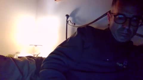 Snapshot of simmeturbate chatting on November 11, 2025, 8:42 pm Italiandaddyitalydickassbottomassholecomshowmasturbatenudeboyitalyatleticcutemuscolarhardcockdickboy online show from November 11, 2025, 8:42 pm