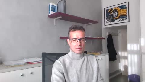 Snapshot of simmeturbate chatting on November 26, 2025, 8:15 am Italiandaddyitalydickassbottomassholecomshowmasturbatenudeboyitalyatleticcutemuscolarhardcockdickboy online show from November 26, 2025, 8:15 am