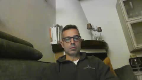 Snapshot of simmeturbate chatting on December 20, 2025, 4:52 am Italiandaddyitalydickassbottomassholecomshowmasturbatenudeboyitalyatleticcutemuscolarhardcockdickboy online show from December 20, 2025, 4:52 am