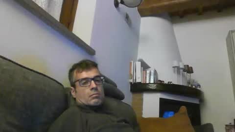 Snapshot of simmeturbate chatting on February 10, 2026, 10:03 pm Italiandaddyitalydickassbottomassholecomshowmasturbatenudeboyitalyatleticcutemuscolarhardcockdickboy online show from February 10, 2026, 10:03 pm