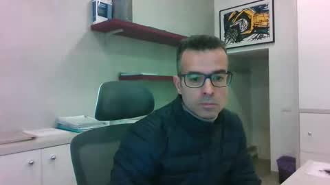 Snapshot of simmeturbate chatting on March 3, 2026, 7:03 am Italiandaddyitalydickassbottomassholecomshowmasturbatenudeboyitalyatleticcutemuscolarhardcockdickboy online show from March 3, 2026, 7:03 am