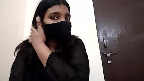 simmy_malhotra online show from March 21, 2026, 10:20 am