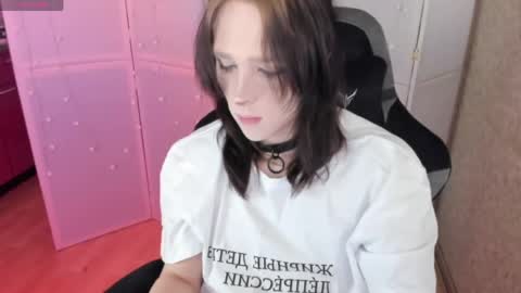 Snapshot of simochka_ chatting on April 25, 2026, 11:57 am Simochka online show from April 25, 2026, 11:57 am
