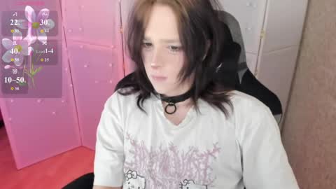 Snapshot of simochka_ chatting on April 27, 2026, 10:13 am Simochka online show from April 27, 2026, 10:13 am