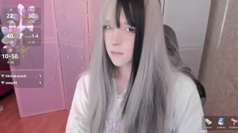 Snapshot of simochka_ chatting on May 1, 2026, 4:50 am Simochka online show from May 1, 2026, 4:50 am