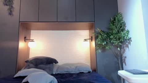 Snapshot of simon_durand chatting on January 30, 2025, 6:35 am simon_durand online show from January 30, 2025, 6:35 am