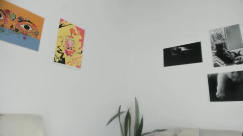 Sim. online show from January 9, 2025, 6:57 pm