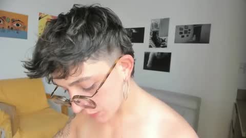 Sim. online show from January 22, 2025, 7:45 pm