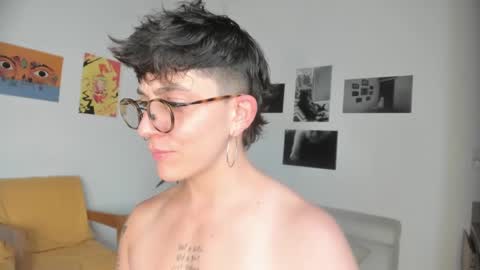 Sim. online show from January 22, 2025, 10:48 pm