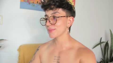 Sim. online show from January 27, 2025, 10:27 pm