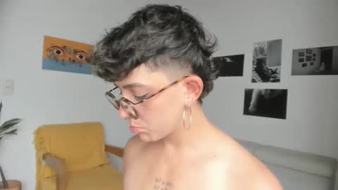 Sim. online show from February 3, 2025, 5:35 pm