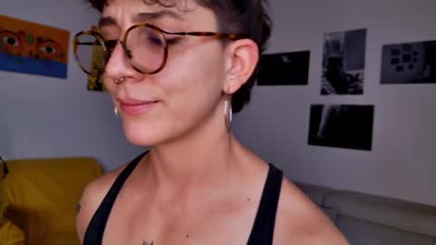 Sim. online show from February 19, 2025, 9:47 pm