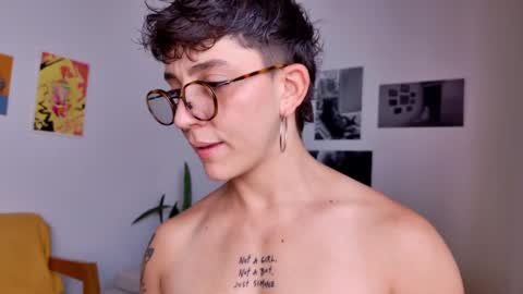 Sim. online show from February 20, 2025, 4:03 pm